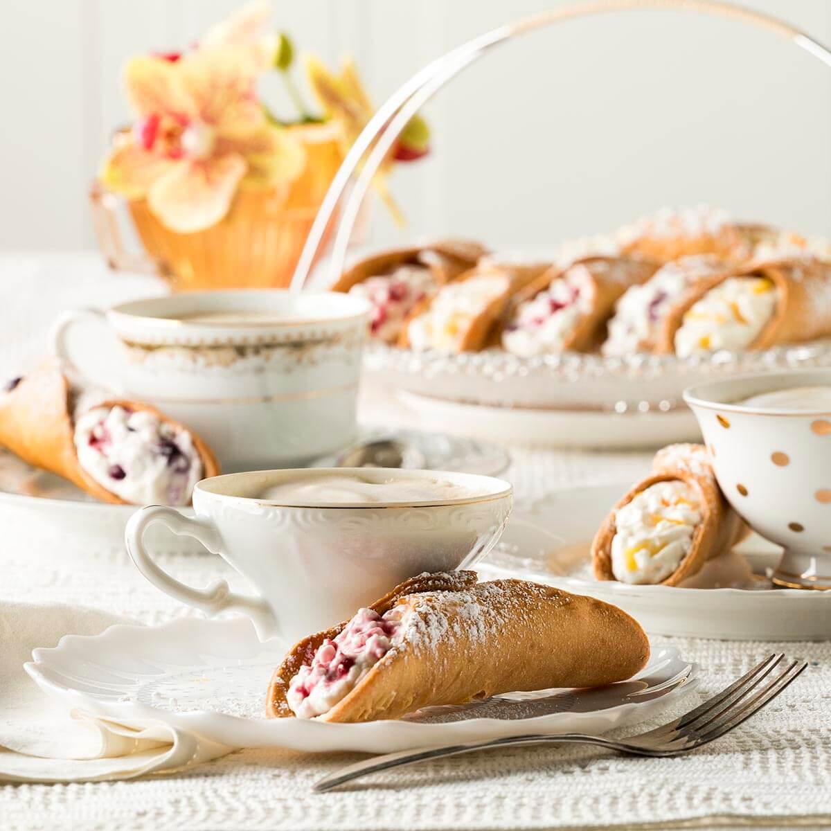 Raspberry Mango Canolli Recipe